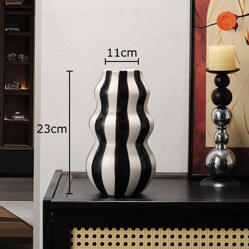 Vase en céramique rayé coloré – vue 10