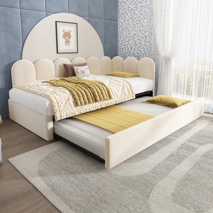 Lit banquette en velours beige avec lit gigogne sorti