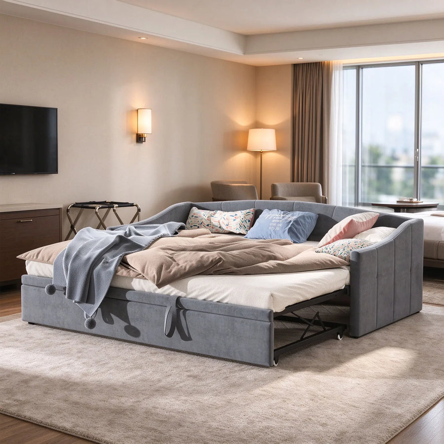 Lit banquette gigogne relevable en velours gris déployé en grand couchage